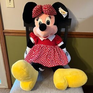 JUMBO 32” Minnie Mouse Plush HUGE Doll from Walt Disney World with Tag